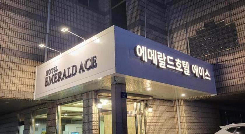 Emerald Ace Hotel Jeju Luaran gambar