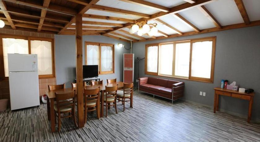 Emerald Ace Hotel Jeju Luaran gambar